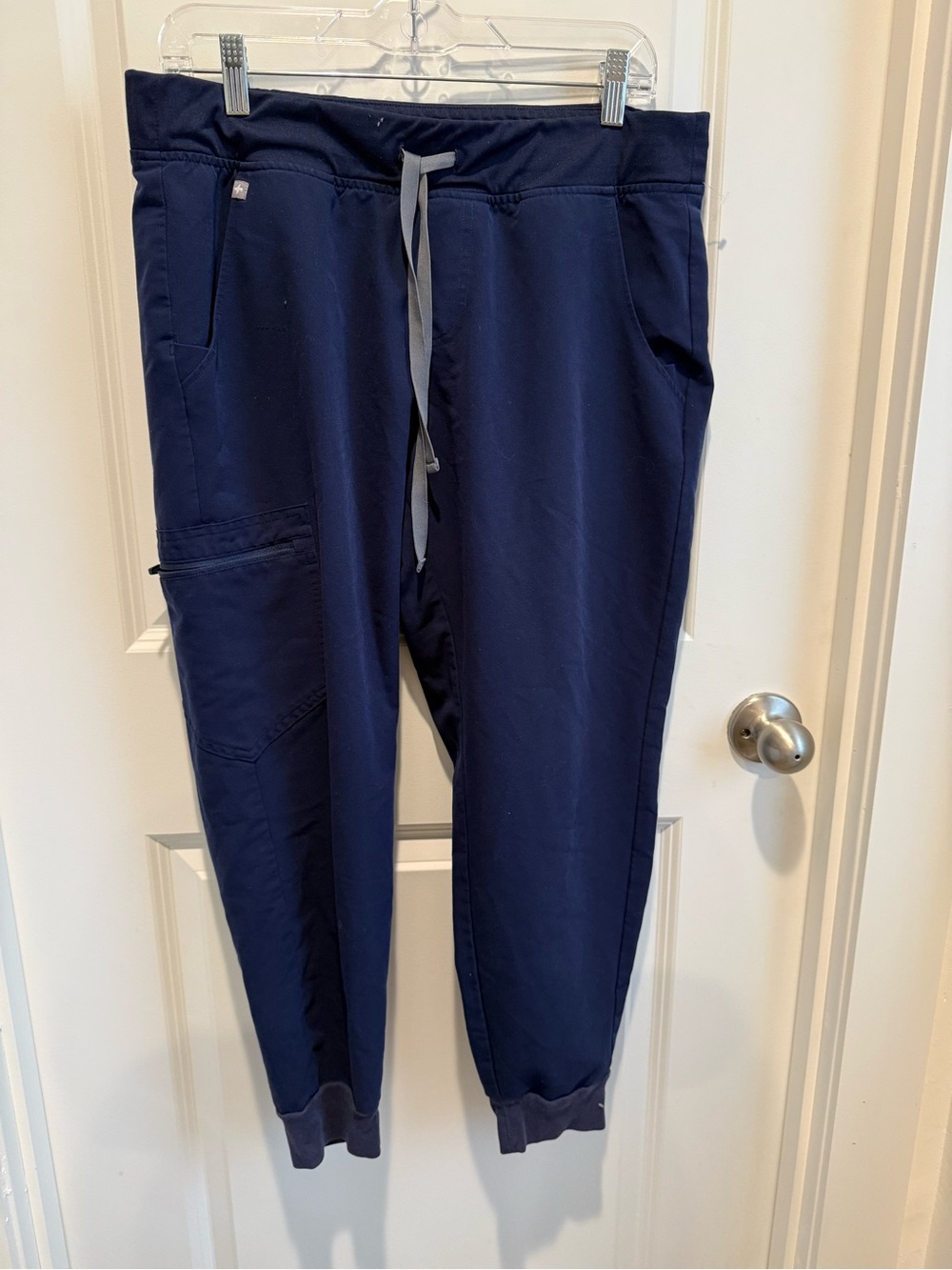 Figs Zamora Navy Drawstring Joggers with Contrast Gray Tie Size Large Petite